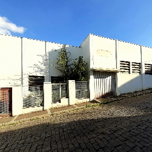 ALUGO GALPÃO ÁGUA VER...